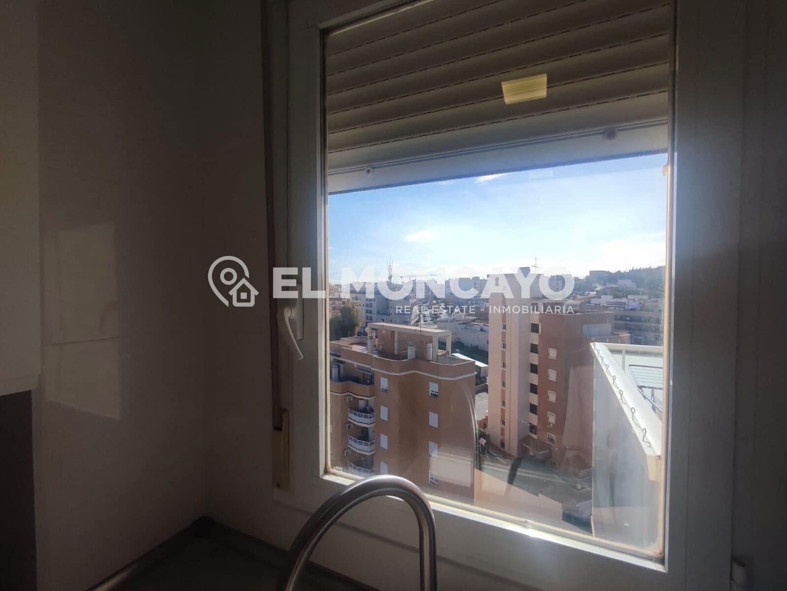 3 bedroom Penthouse for sale in Guardamar del Segura with pool - € 237,000 (Ref: 9508809)