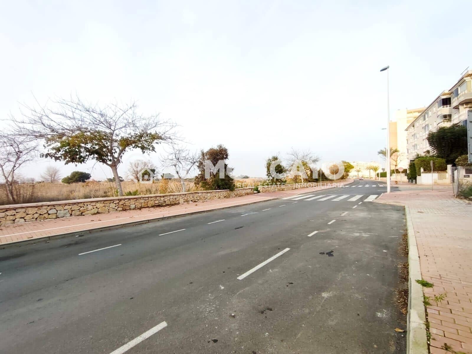 Działka budowlana na sprzedaż w Guardamar del Segura - 420 000 € (Ref: 9518843)