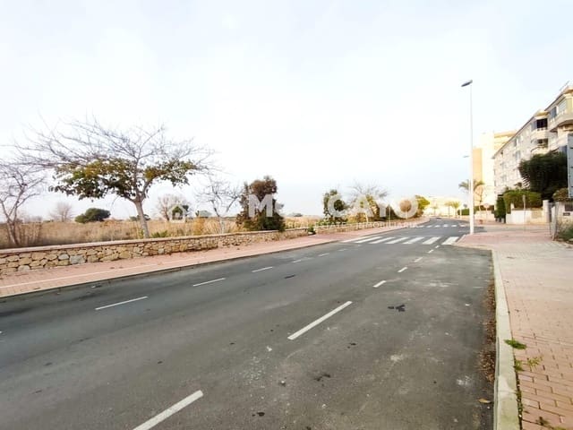 Działka budowlana na sprzedaż w Guardamar del Segura - 420 000 € (Ref: 9518843)