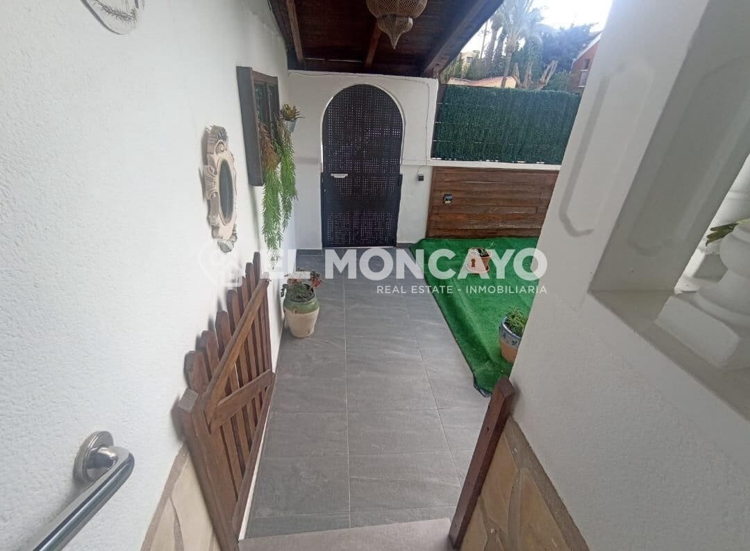 5 makuuhuone Rivitalo myytävänä paikassa Valverde mukana uima-altaan - 365 000 € (Ref: 9527618)