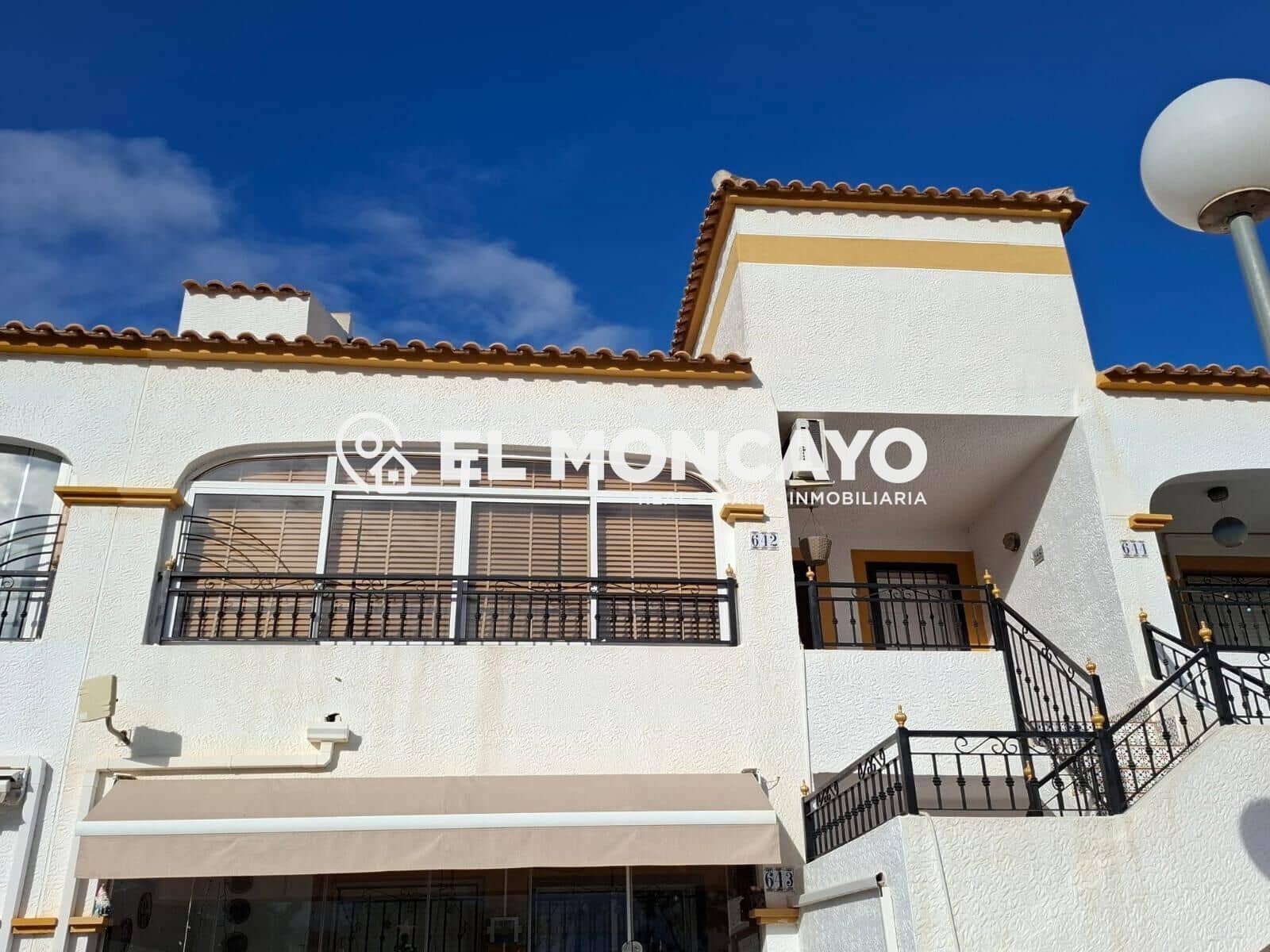 2 sovrum Bungalow till salu i Los Montesinos med pool - 150 000 € (Ref: 9535860)