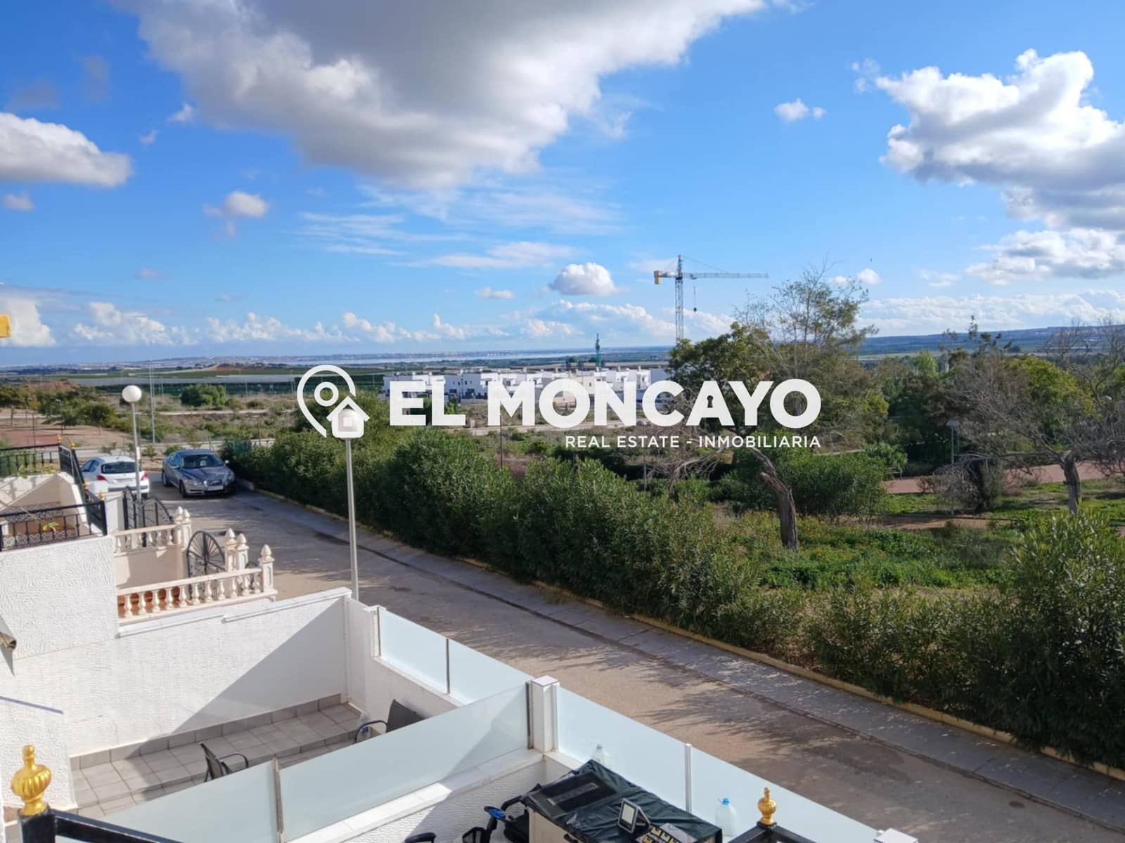 2 soveværelse Bungalow til salg i Los Montesinos med swimmingpool garage - € 139.900 (Ref: 9535860)