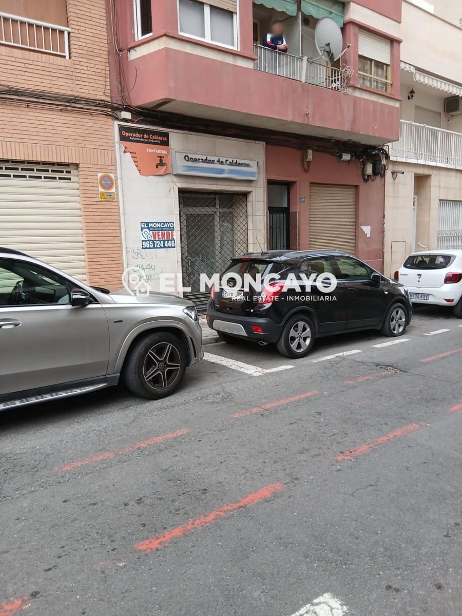 1 sovrum Kommersiell till salu i Alicante stad - 75 000 € (Ref: 9548121)