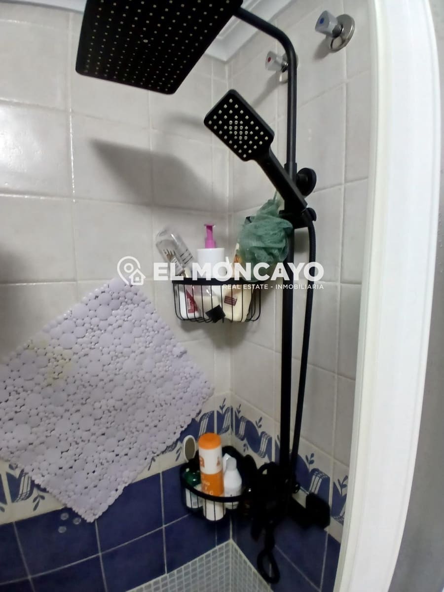 2 makuuhuone Rivitalo myytävänä paikassa Guardamar del Segura mukana uima-altaan - 189 900 € (Ref: 9565092)