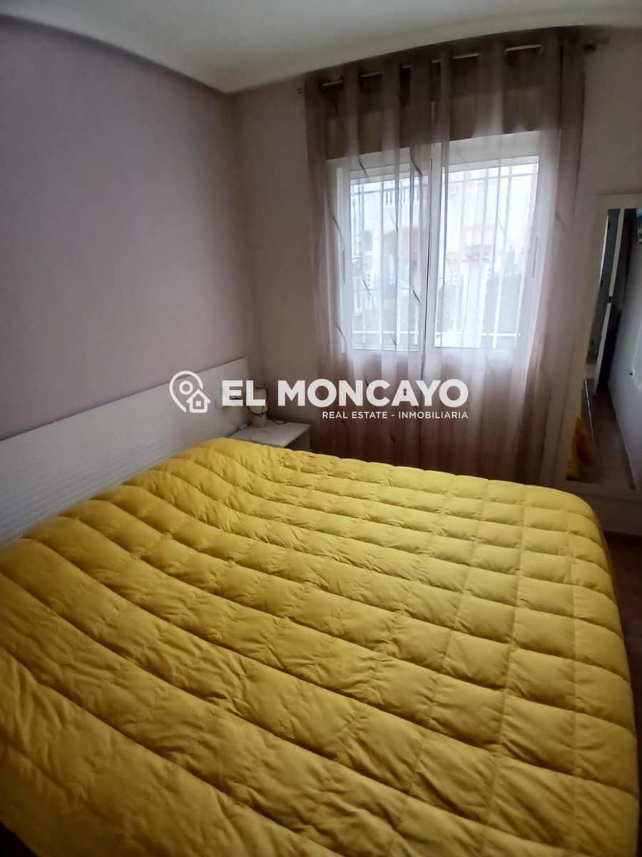 2 makuuhuone Rivitalo myytävänä paikassa Guardamar del Segura mukana uima-altaan - 189 900 € (Ref: 9565092)