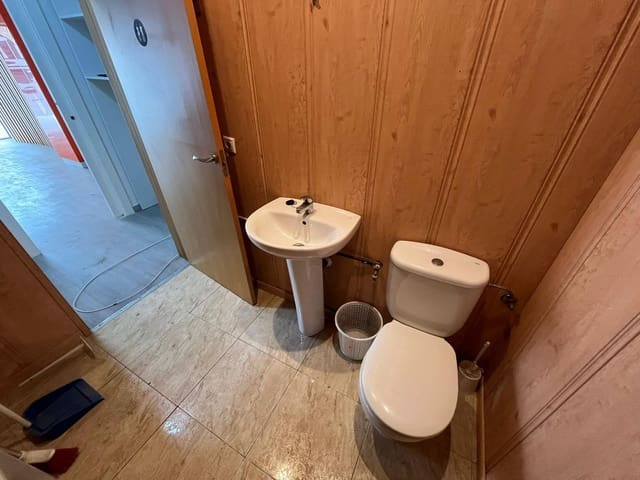 Erhverv til leje i Guardamar del Segura - € 750 (Ref: 9565093)