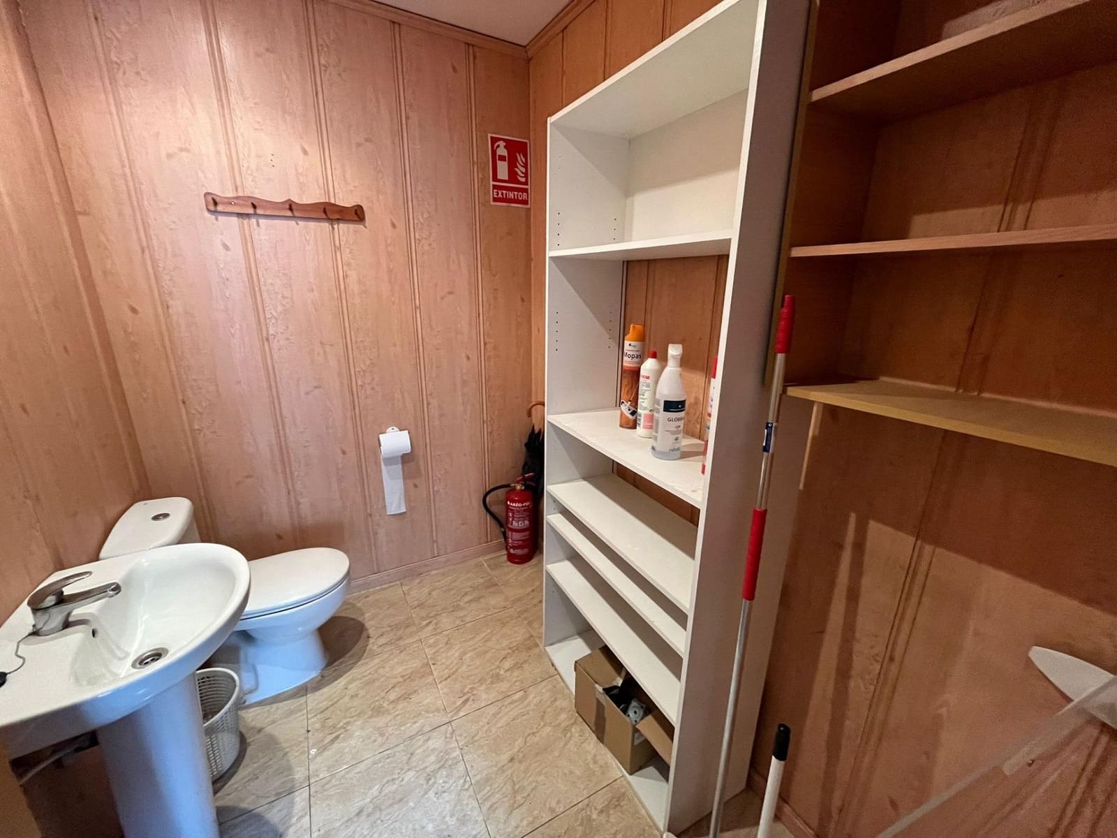 Erhverv til leje i Guardamar del Segura - € 750 (Ref: 9565093)