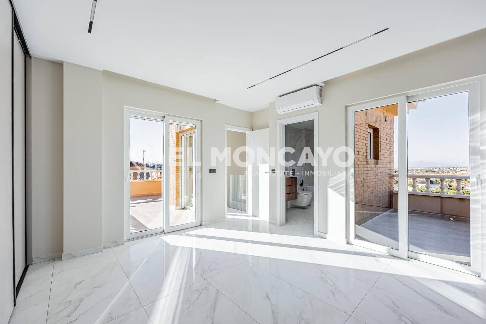 3 slaapkamer Villa te koop in La Marquesa met zwembad garage - € 499.000 (Ref: 9565094)