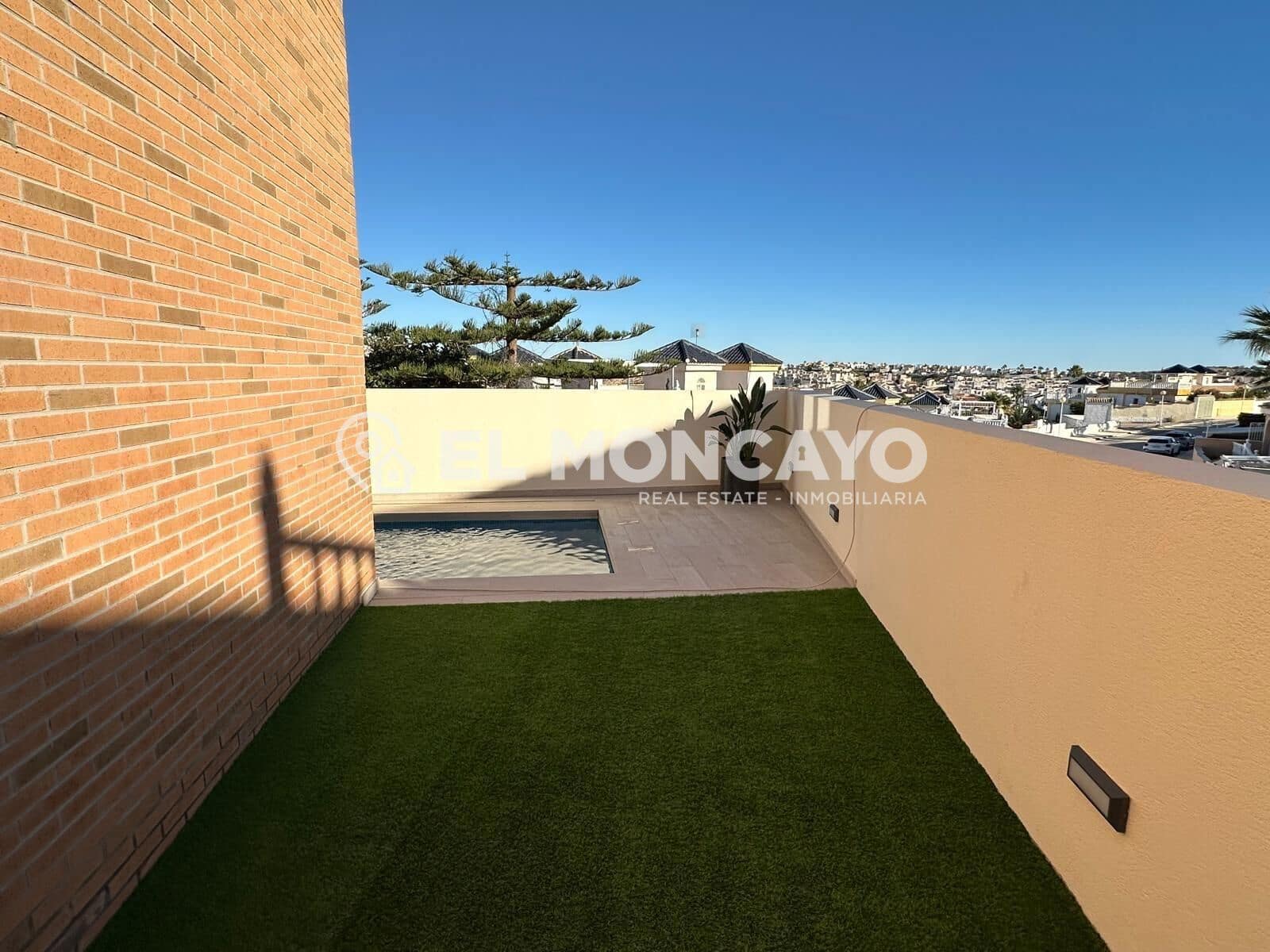 3 slaapkamer Villa te koop in La Marquesa met zwembad garage - € 499.000 (Ref: 9565094)