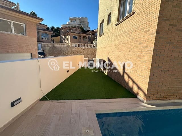 3 makuuhuone Huvila myytävänä paikassa La Marquesa, Rojales mukana uima-altaan 
autotalli - 499 000 € (Ref: 9565094)