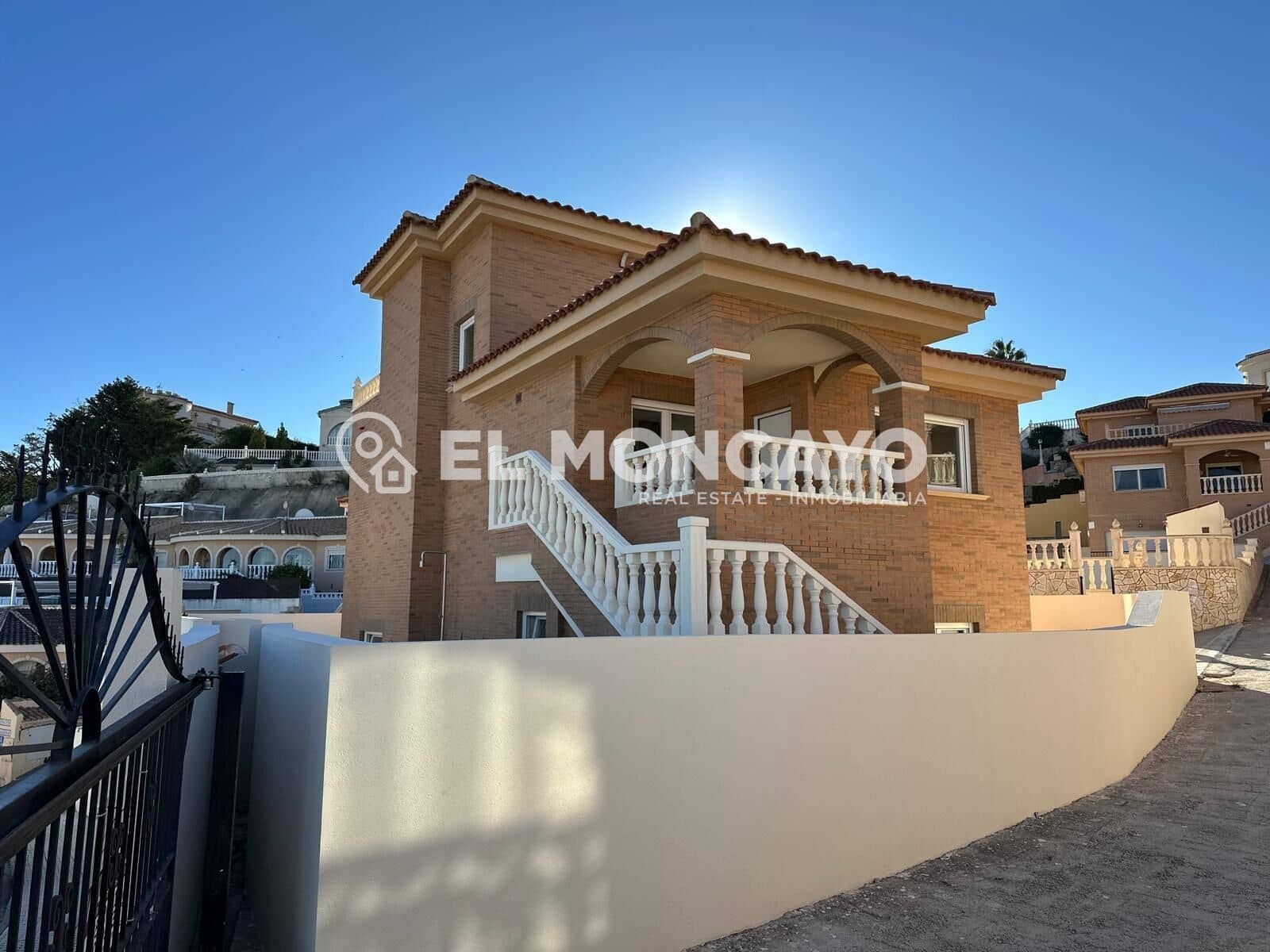 3 slaapkamer Villa te koop in La Marquesa met zwembad garage - € 499.000 (Ref: 9565094)