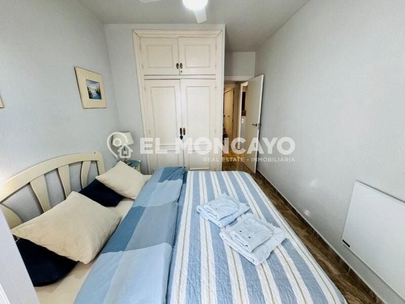 2 makuuhuone Huoneisto myytävänä paikassa Torrevieja - 189 000 € (Ref: 9568496)