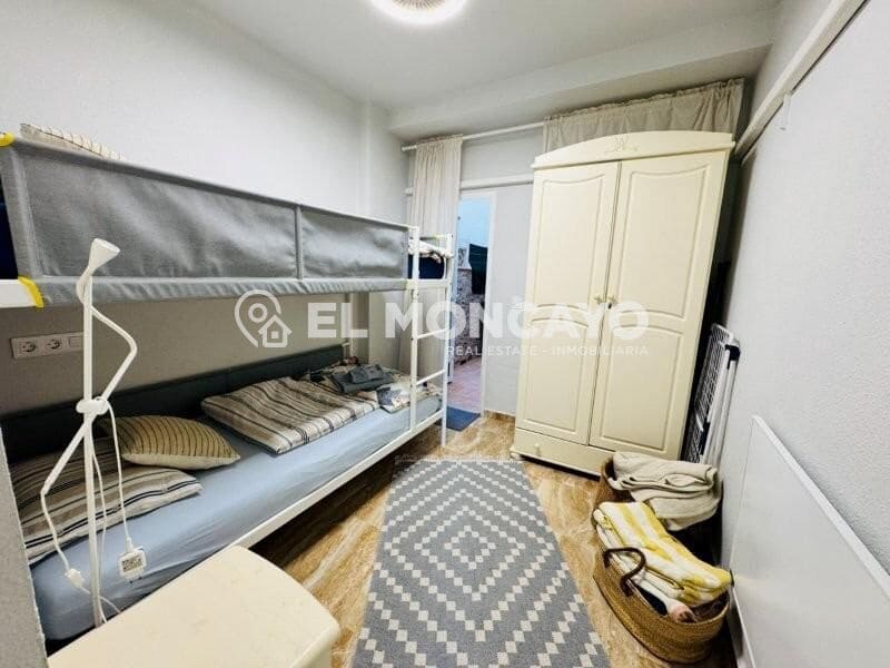 2 makuuhuone Huoneisto myytävänä paikassa Torrevieja - 189 000 € (Ref: 9568496)