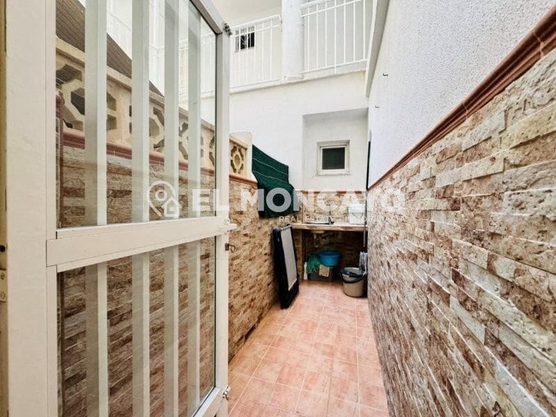 2 makuuhuone Huoneisto myytävänä paikassa Torrevieja - 189 000 € (Ref: 9568496)