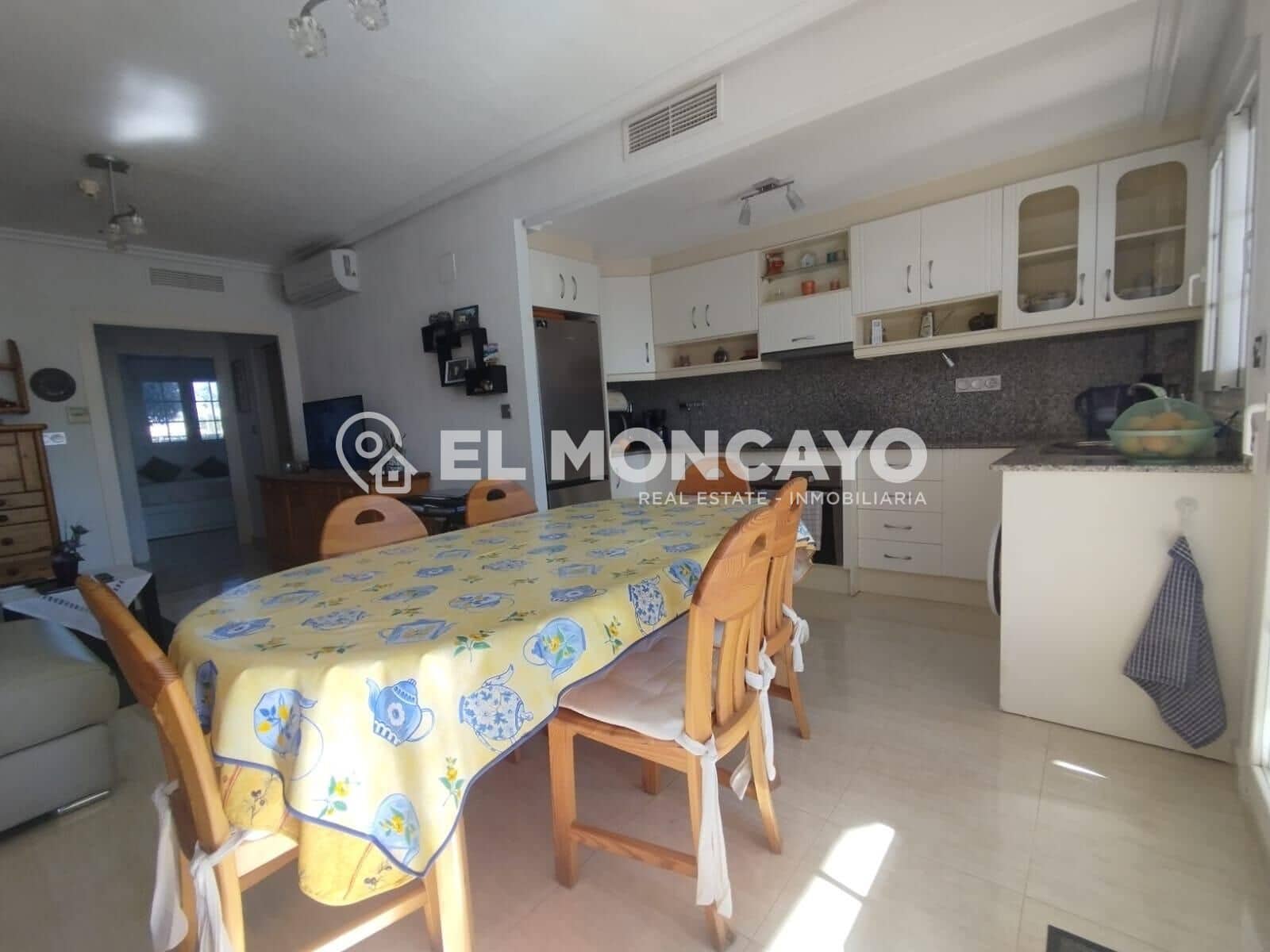 2 sovrum Bungalow till salu i Guardamar del Segura med pool - 175 000 € (Ref: 9574563)