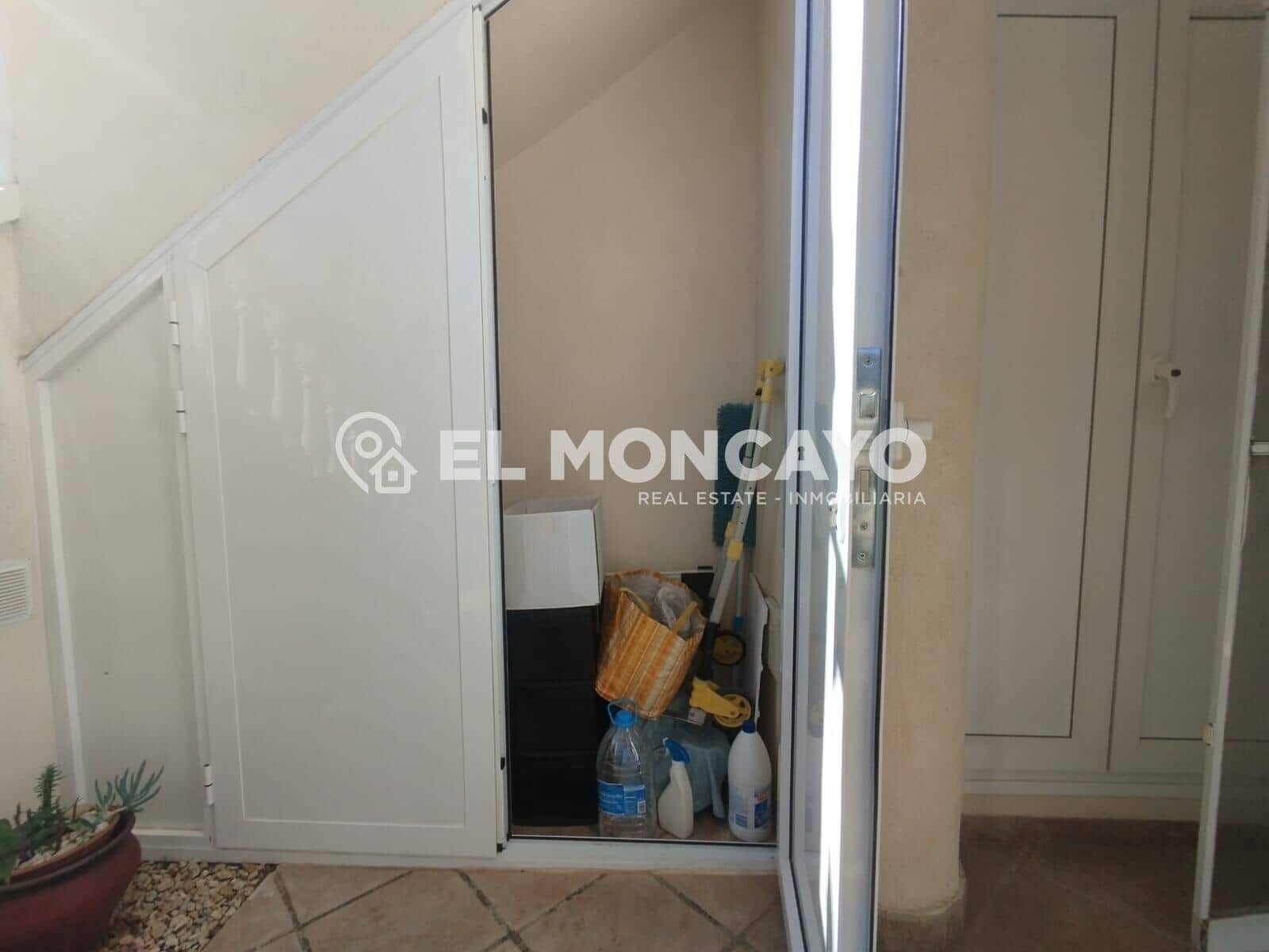 2 sovrum Bungalow till salu i Guardamar del Segura med pool - 175 000 € (Ref: 9574563)