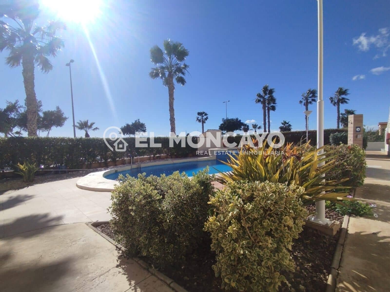 2 sovrum Bungalow till salu i Guardamar del Segura med pool - 175 000 € (Ref: 9574563)