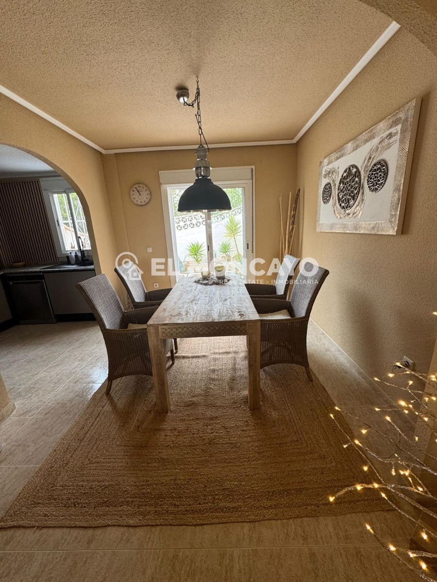 3 makuuhuone Rivitalo myytävänä paikassa Dona Pepa mukana uima-altaan 
autotalli - 259 000 € (Ref: 9583467)