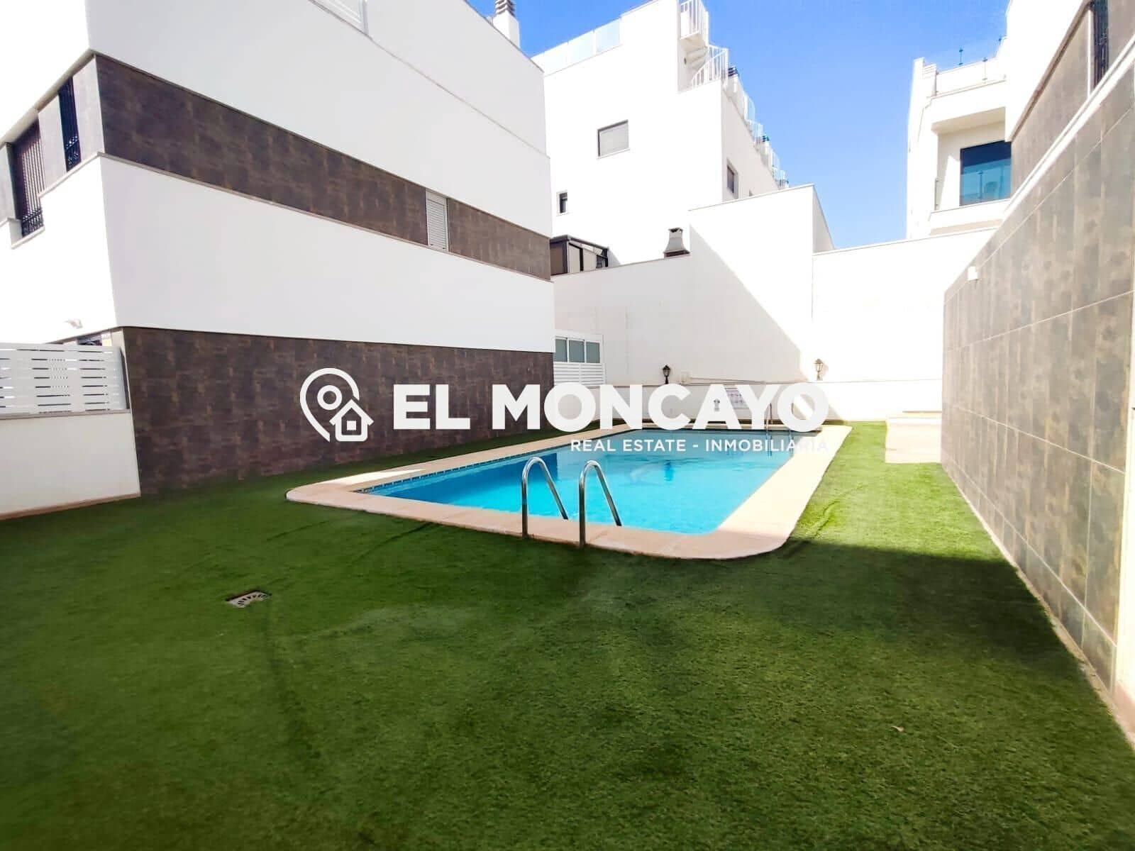 3 sovrum Radhus till salu i Guardamar del Segura med pool garage - 287 000 € (Ref: 9583468)