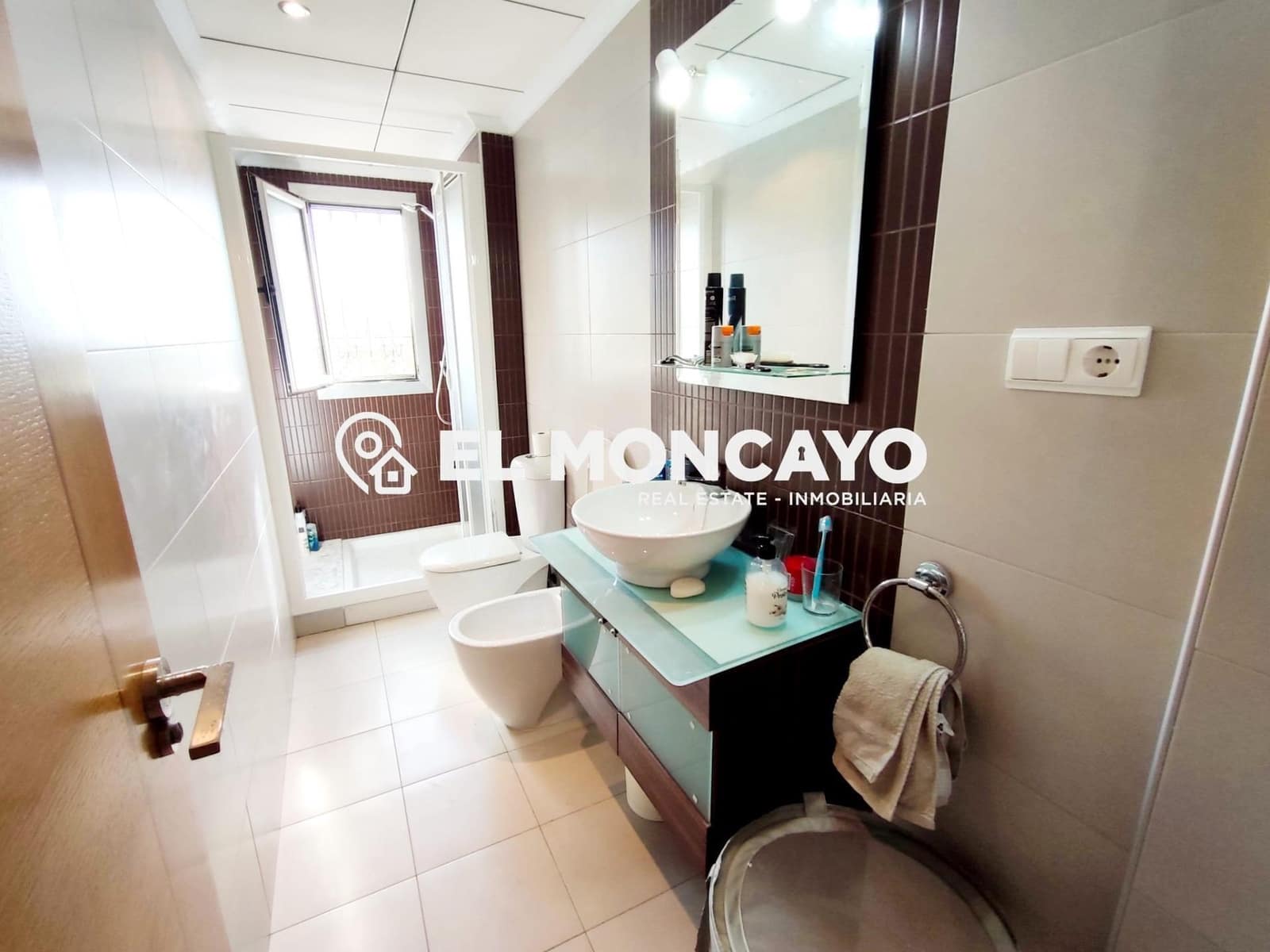 3 sovrum Radhus till salu i Guardamar del Segura med pool garage - 287 000 € (Ref: 9583468)