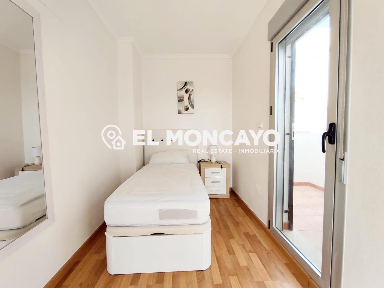 3 sovrum Radhus till salu i Guardamar del Segura med pool garage - 287 000 € (Ref: 9583468)