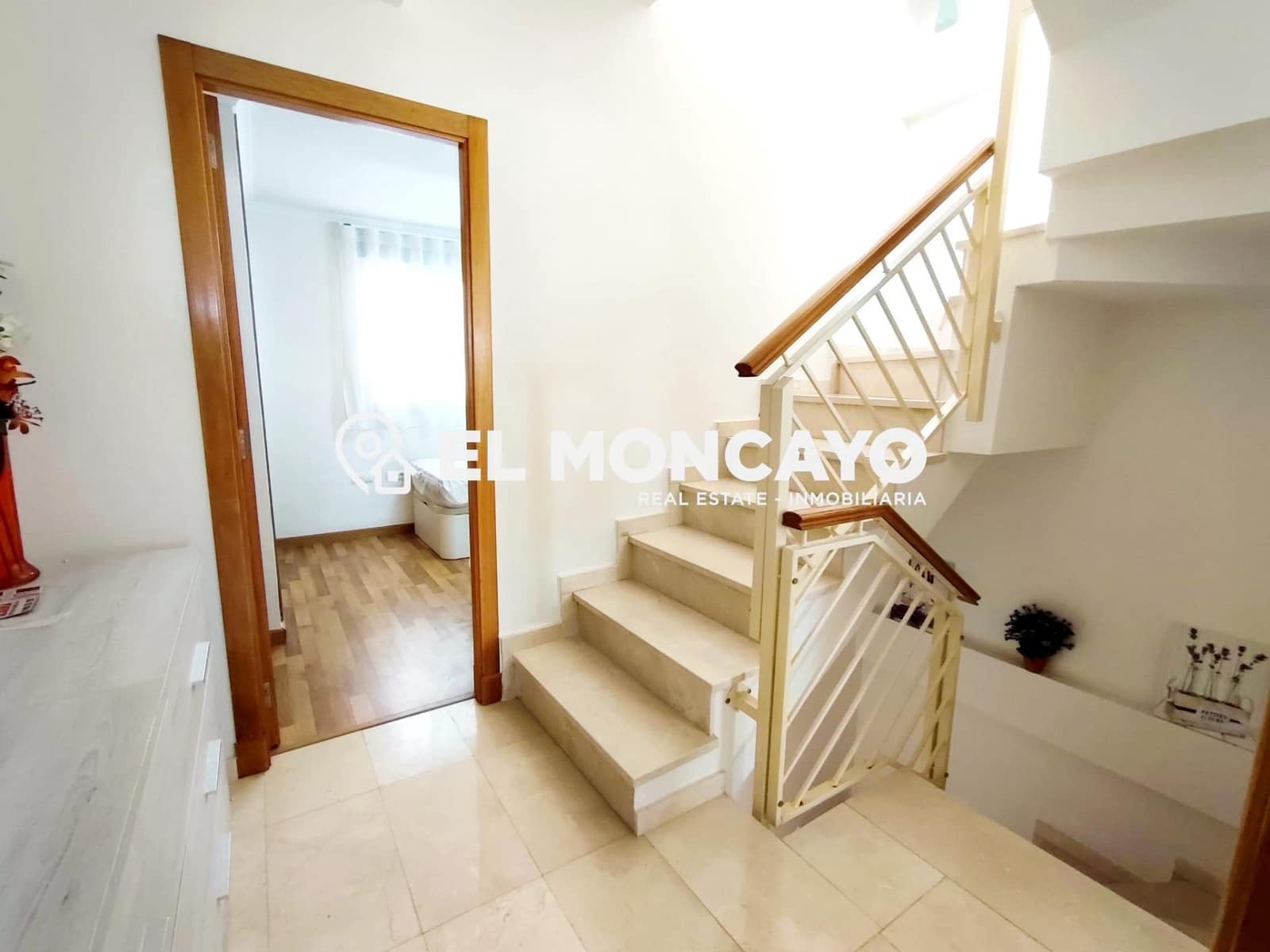 3 sovrum Radhus till salu i Guardamar del Segura med pool garage - 287 000 € (Ref: 9583468)