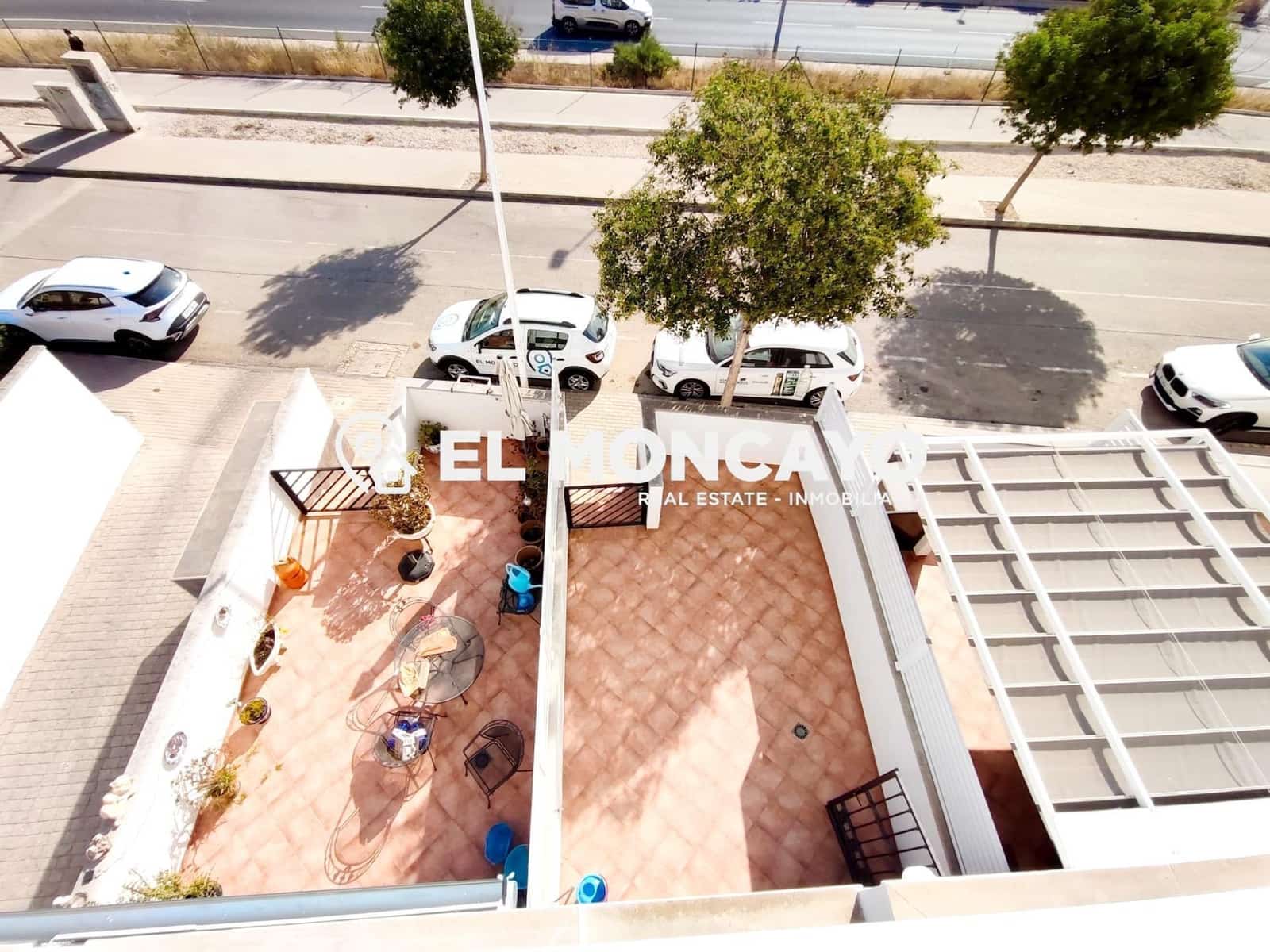 3 sovrum Radhus till salu i Guardamar del Segura med pool garage - 287 000 € (Ref: 9583468)