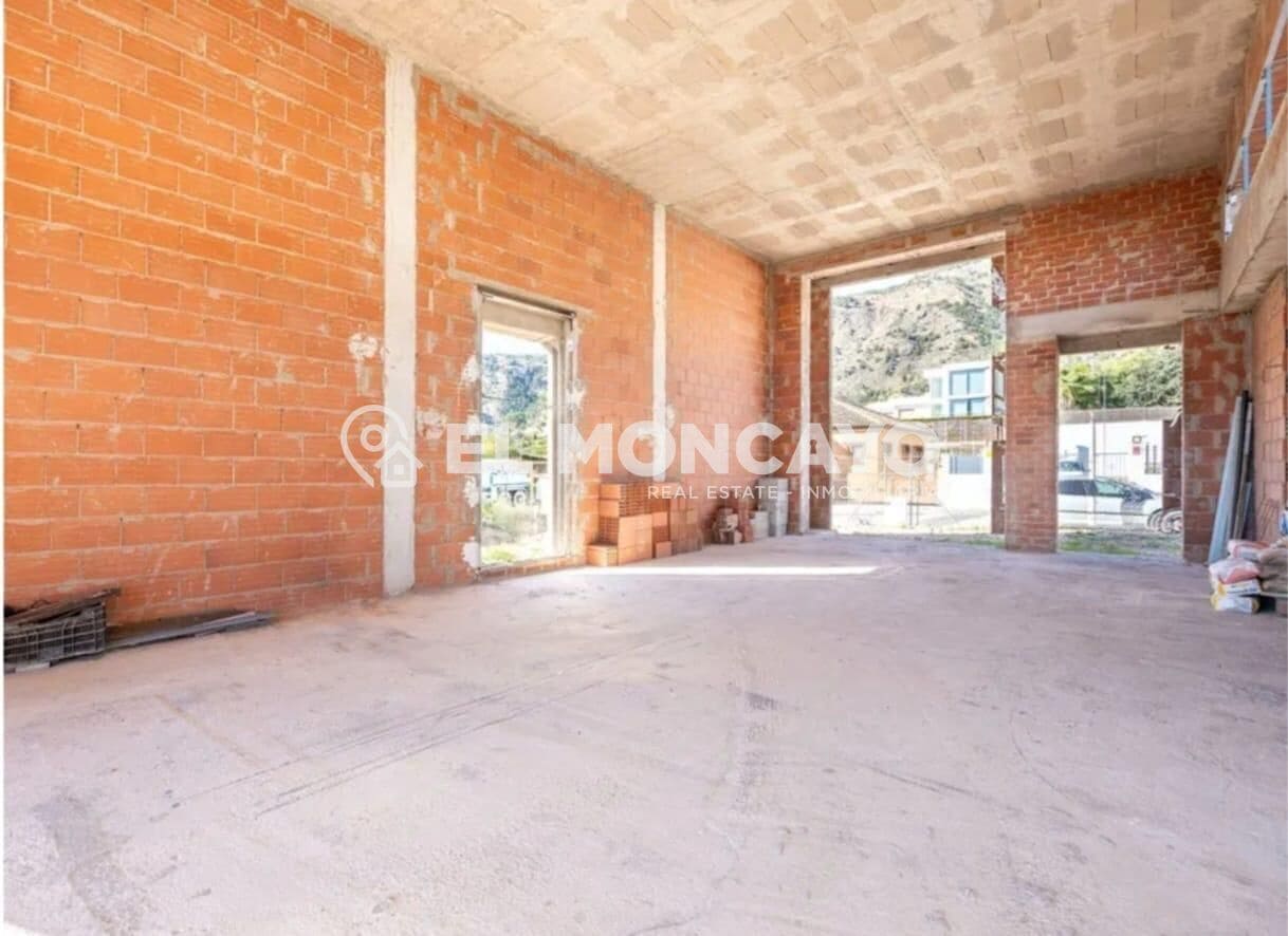 Chalet de 4 habitaciones en Orihuela en venta con garaje - 439.900 € (Ref: 9586366)