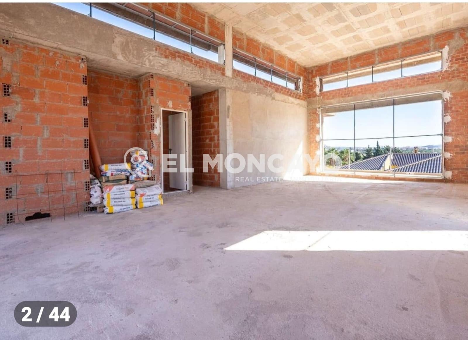 Chalet de 4 habitaciones en Orihuela en venta con garaje - 439.900 € (Ref: 9586366)