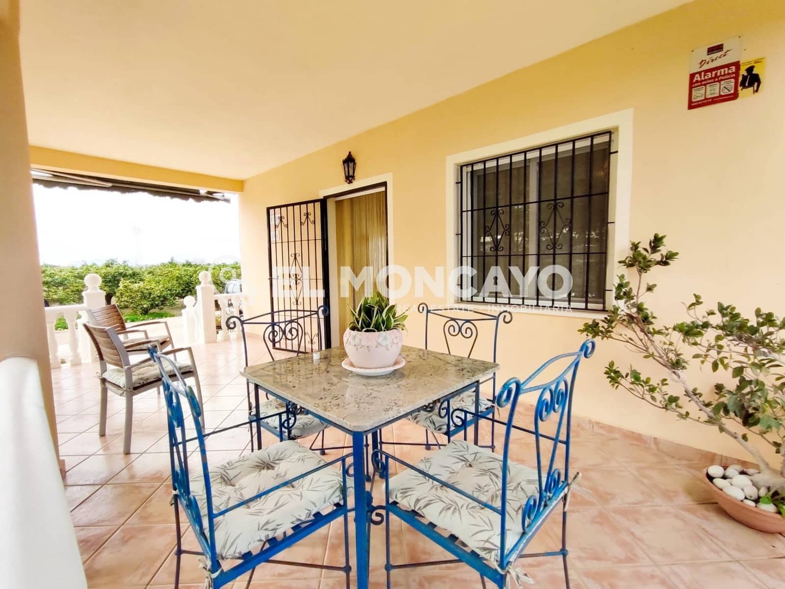 2 bedroom Finca/Country House for sale in Rojales with garage - € 255,000 (Ref: 9586367)