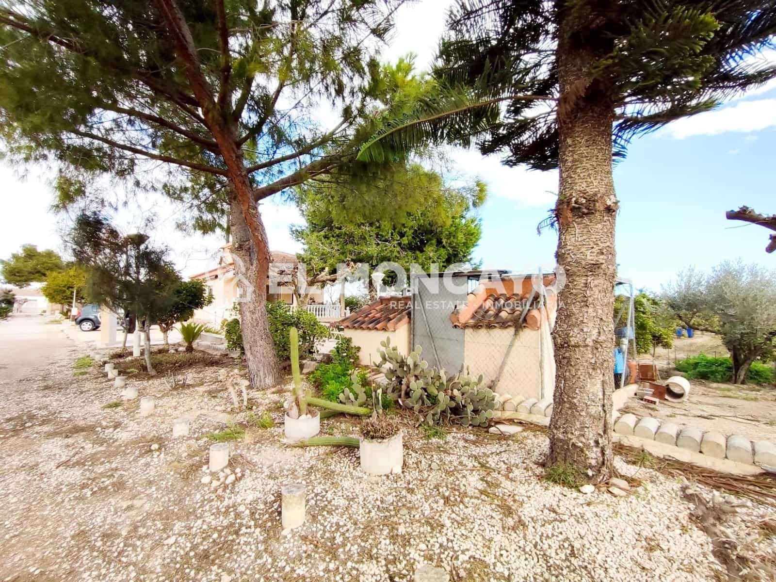 2 bedroom Finca/Country House for sale in Rojales with garage - € 255,000 (Ref: 9586367)