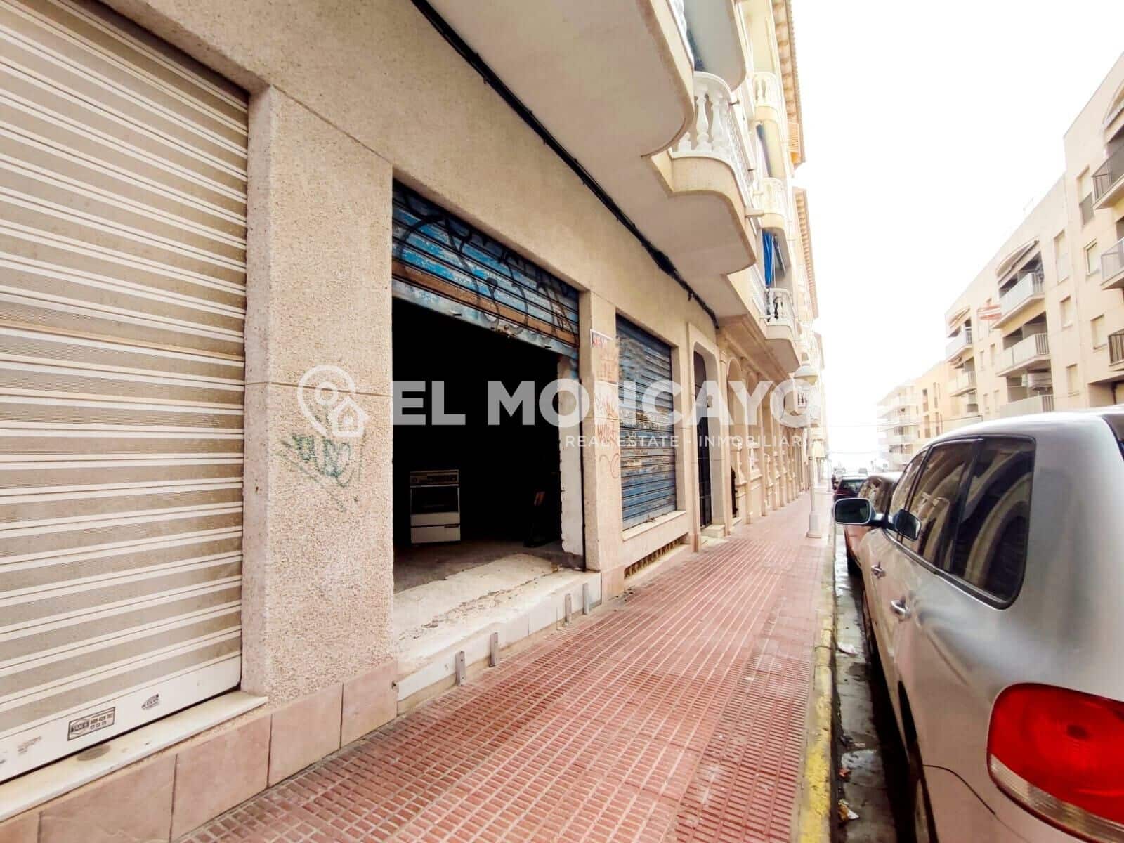 Commerciale in vendita in Guardamar del Segura con garage - 190.000 € (Rif: 9591185)