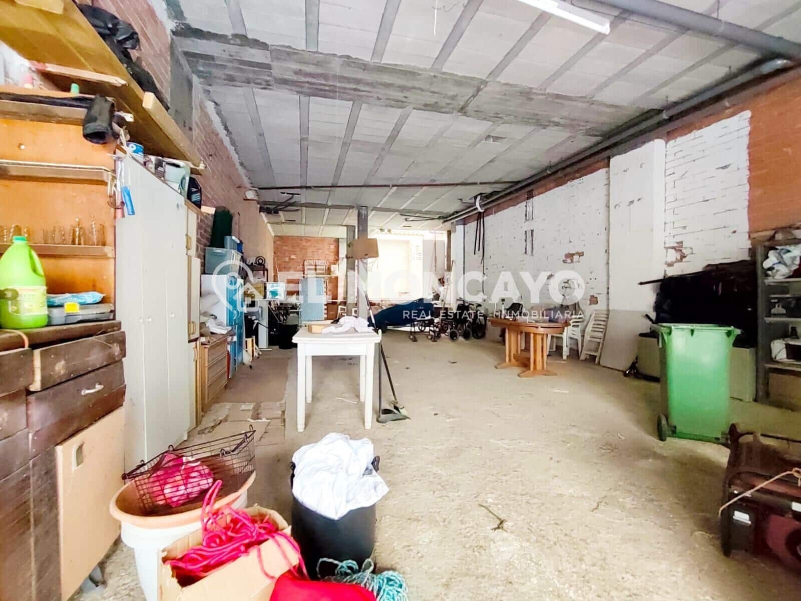 Commerciale in vendita in Guardamar del Segura con garage - 190.000 € (Rif: 9591185)