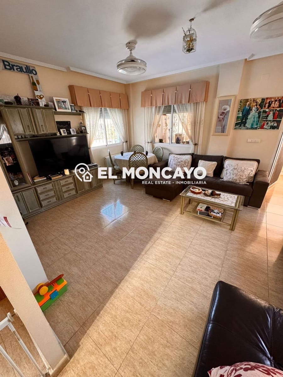Chalet de 4 habitaciones en Cox en venta con piscina - 270.000 € (Ref: 9604913)