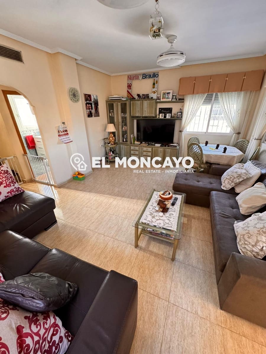 Chalet de 4 habitaciones en Cox en venta con piscina - 270.000 € (Ref: 9604913)