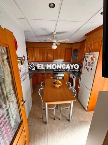 4 slaapkamer Villa te koop in Cox met zwembad - € 270.000 (Ref: 9604913)