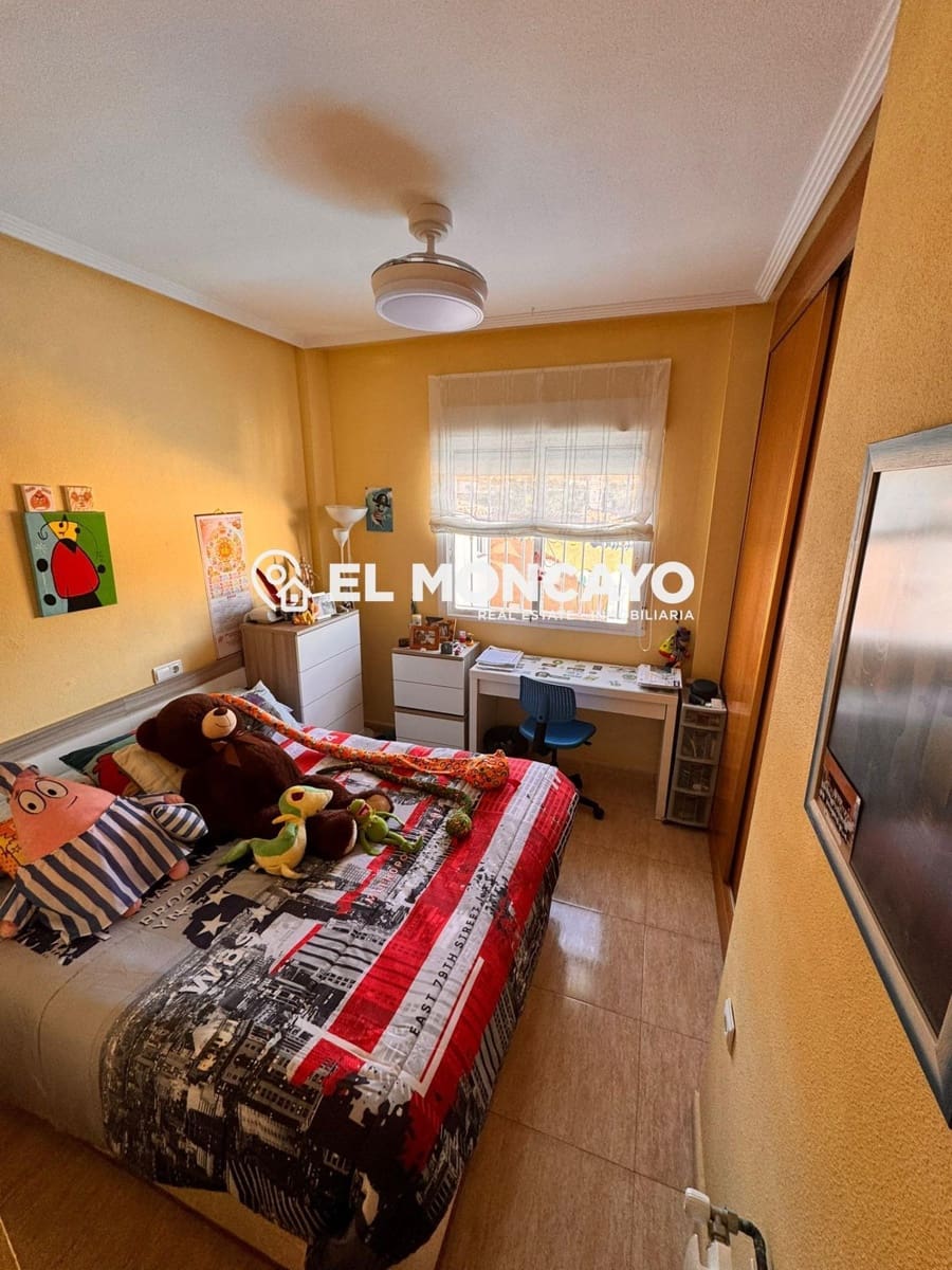 Chalet de 4 habitaciones en Cox en venta con piscina - 270.000 € (Ref: 9604913)