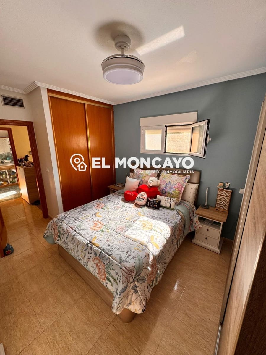 Chalet de 4 habitaciones en Cox en venta con piscina - 270.000 € (Ref: 9604913)