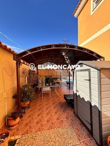 4 slaapkamer Villa te koop in Cox met zwembad - € 270.000 (Ref: 9604913)