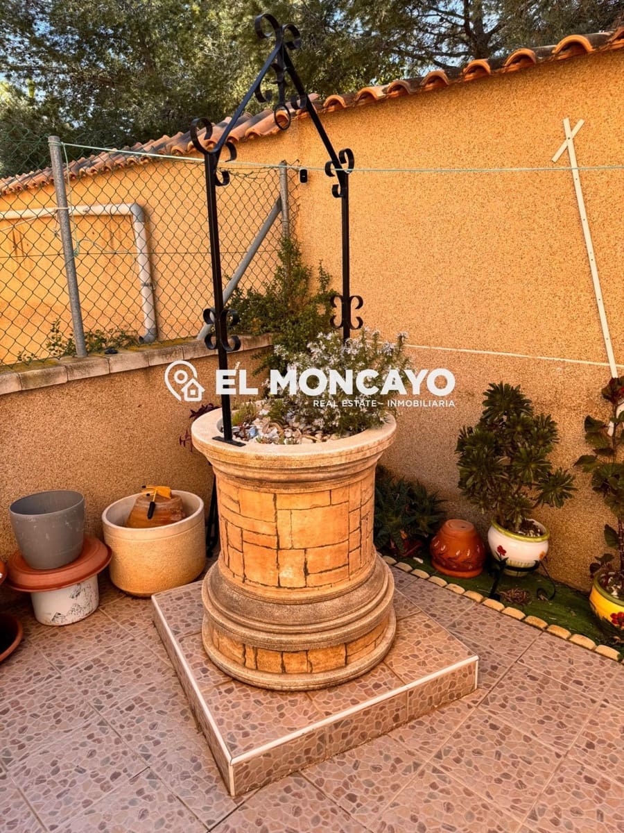 Chalet de 4 habitaciones en Cox en venta con piscina - 270.000 € (Ref: 9604913)