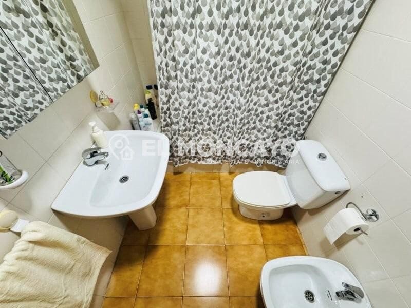 2 makuuhuone Huoneisto myytävänä paikassa Torrevieja mukana uima-altaan 
autotalli - 165 000 € (Ref: 9604914)