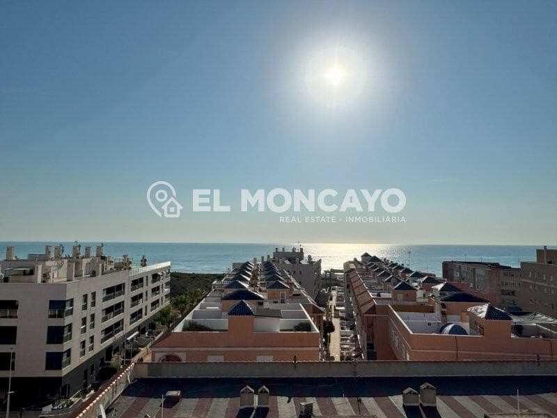 2 makuuhuone Huoneisto myytävänä paikassa Torrevieja mukana uima-altaan 
autotalli - 165 000 € (Ref: 9604914)