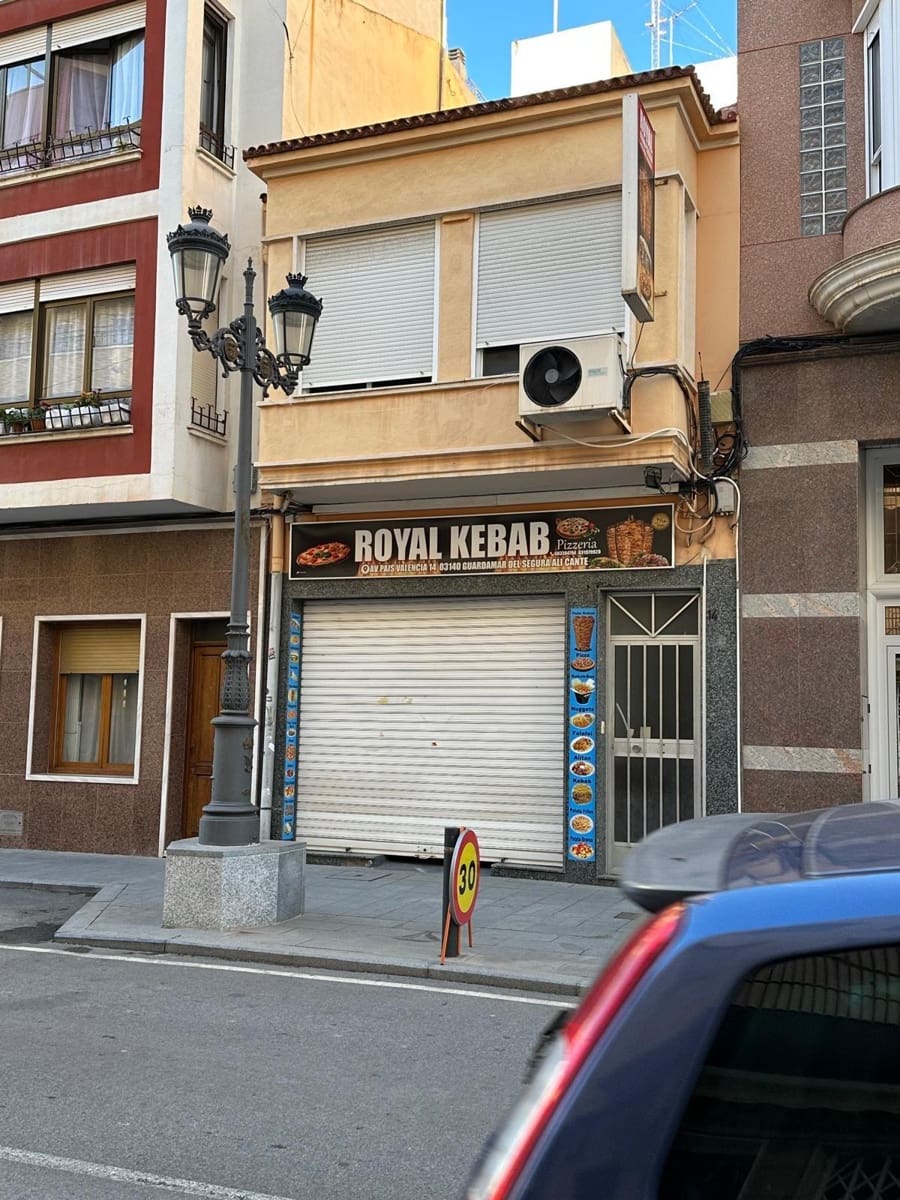 3 chambre Local Commercial à vendre à Guardamar del Segura - 235 000 € (Ref: 9607996)