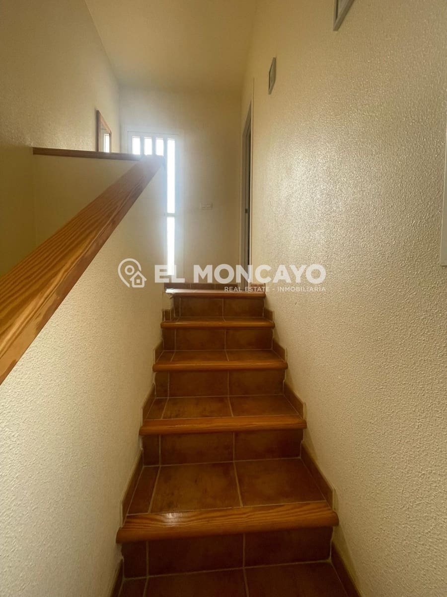 3 bedroom Villa for sale in Torrevieja with pool - € 260,000 (Ref: 9611462)