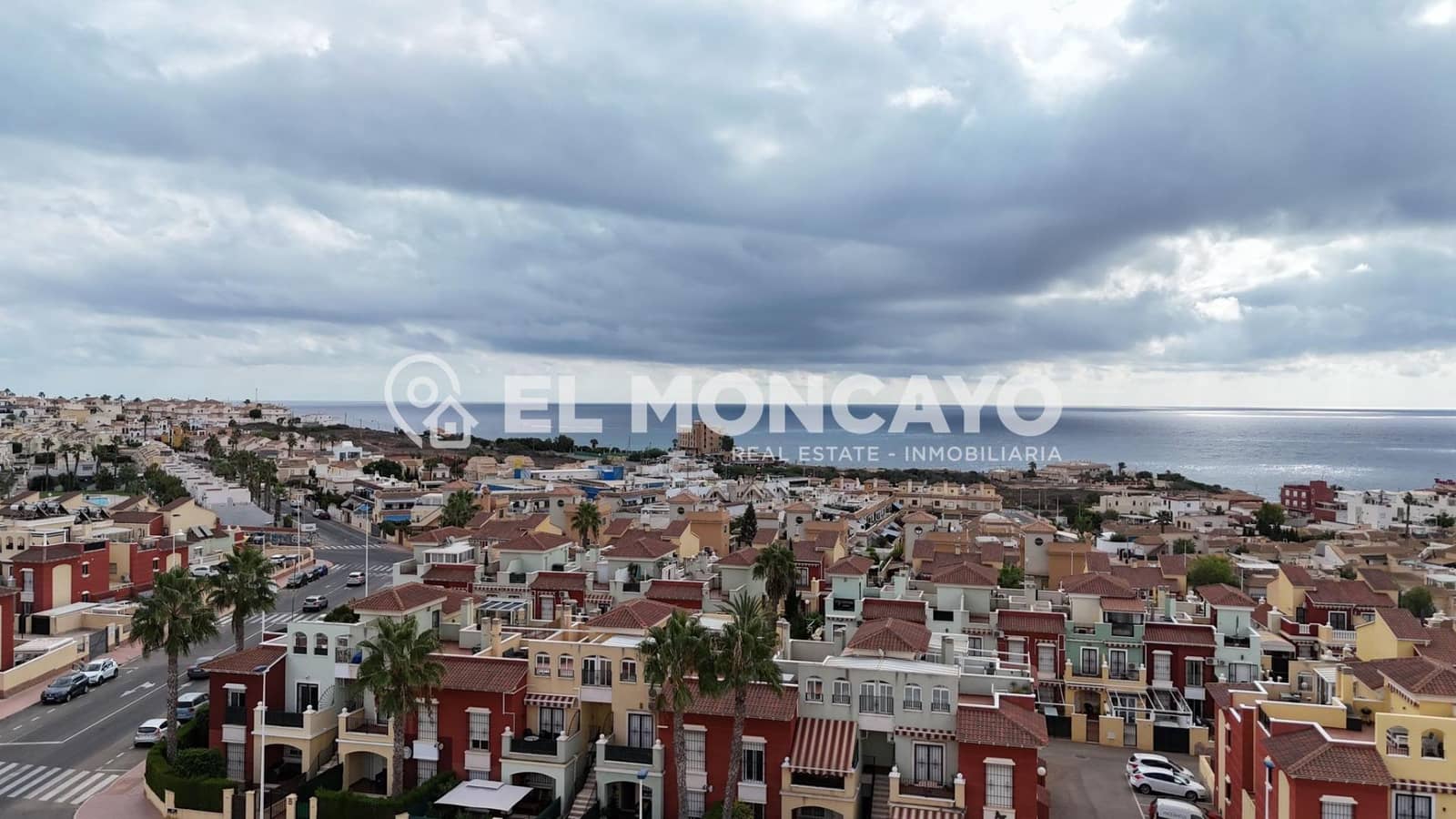 3 bedroom Villa for sale in Torrevieja with pool - € 260,000 (Ref: 9611462)