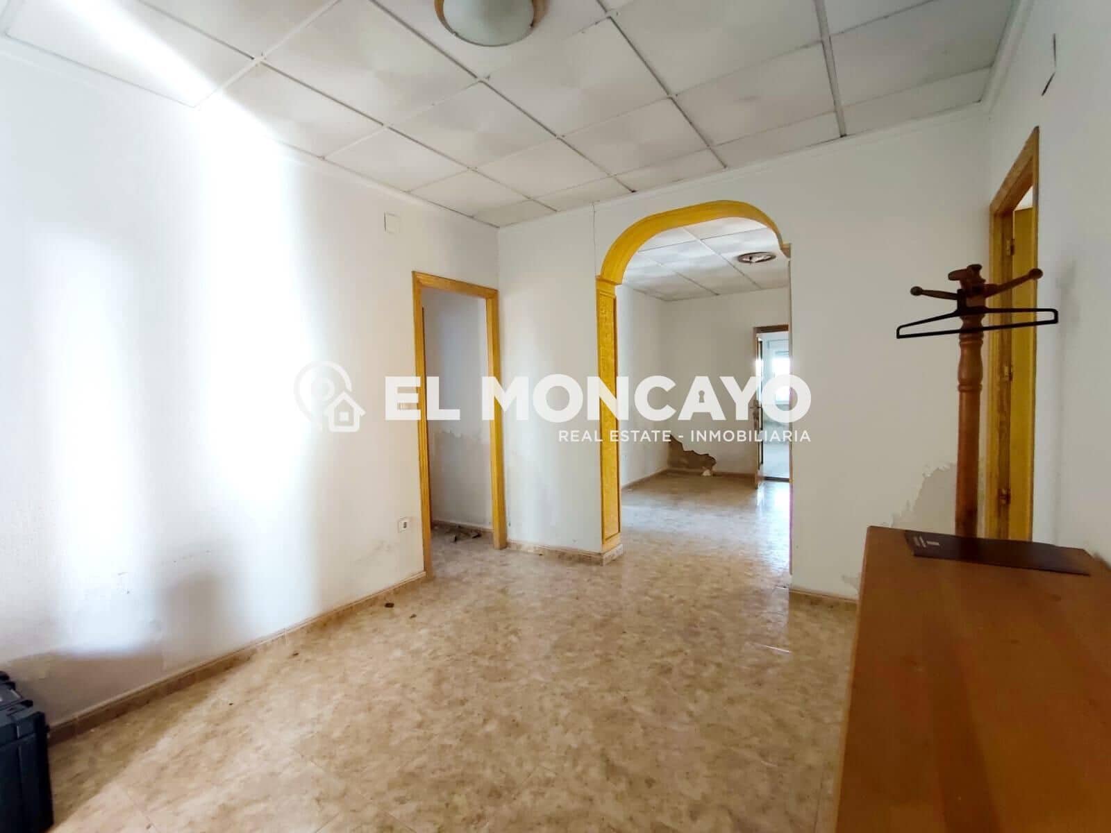 3 makuuhuone Maalaistalo myytävänä paikassa Las Bayas mukana 
autotalli - 389 000 € (Ref: 9615360)