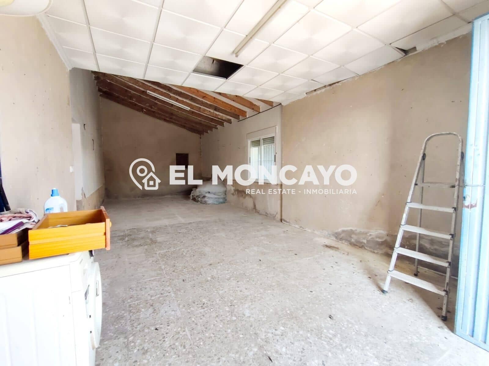 3 makuuhuone Maalaistalo myytävänä paikassa Las Bayas mukana 
autotalli - 389 000 € (Ref: 9615360)