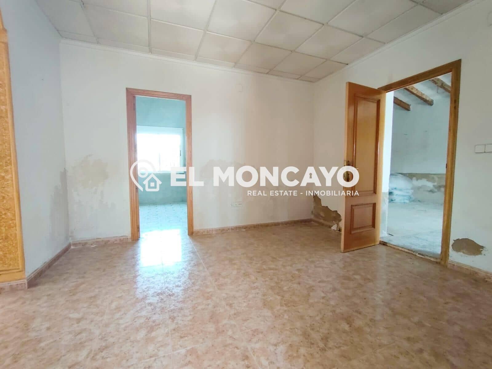 3 makuuhuone Maalaistalo myytävänä paikassa Las Bayas mukana 
autotalli - 389 000 € (Ref: 9615360)