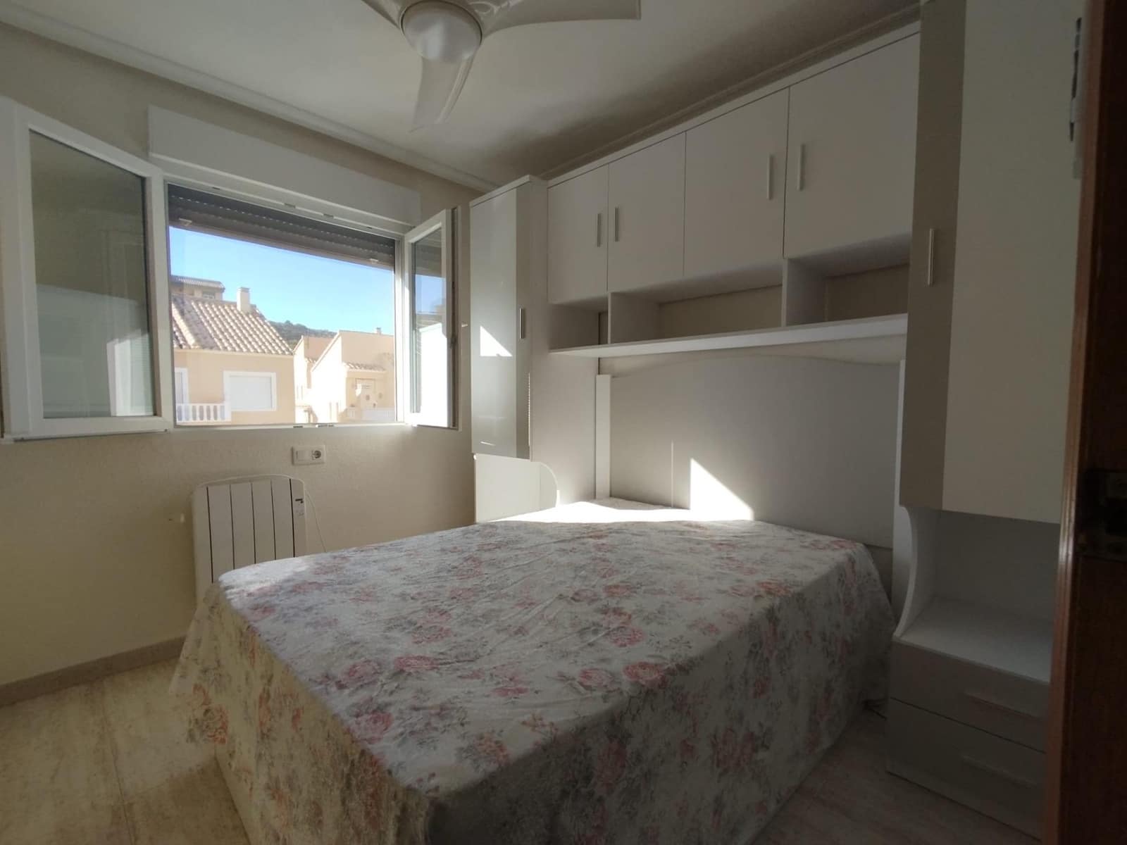 3 bedroom Semi-detached Villa for sale in Guardamar del Segura - € 370,000 (Ref: 9619152)