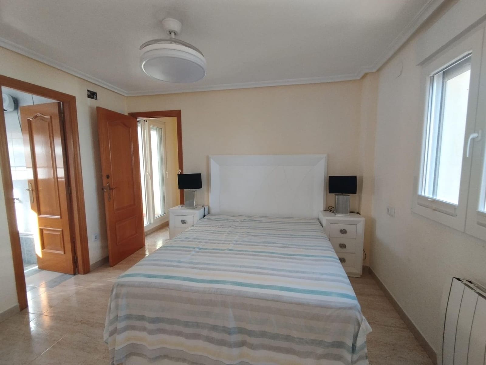 3 bedroom Semi-detached Villa for sale in Guardamar del Segura - € 370,000 (Ref: 9619152)